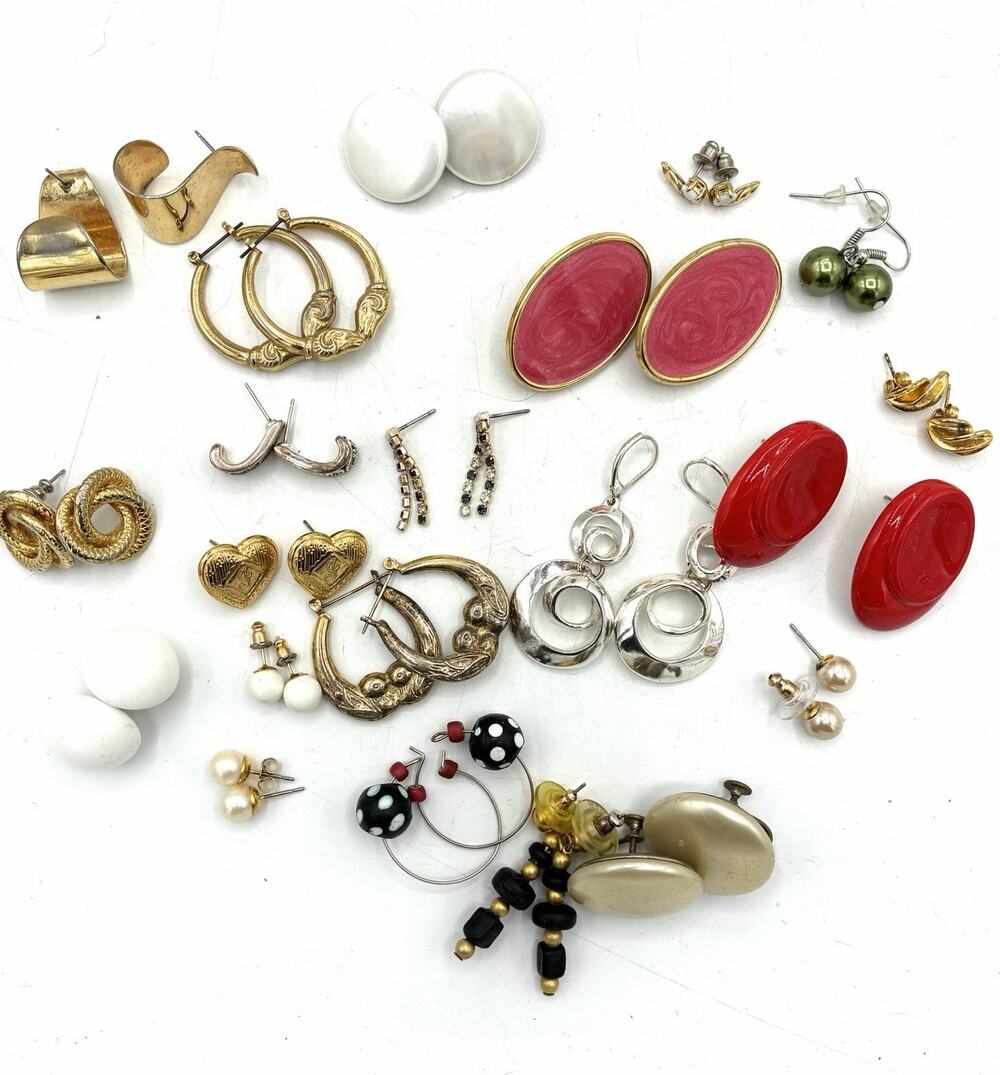 Vintage Costume Jewelry Earring Lot Pierced & Clip Gold Tone Enamel Hoop Stud